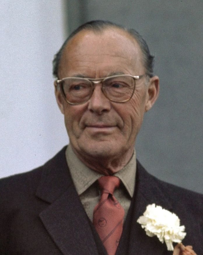 bernhard_of_lippe-biesterfeld_1976