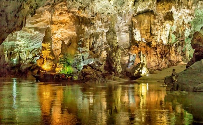 CavernaSonDoong-Vietna