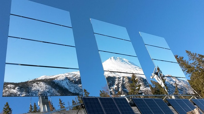 Cidade norueguesa usa espelhos para garantir luz solar metade do ano