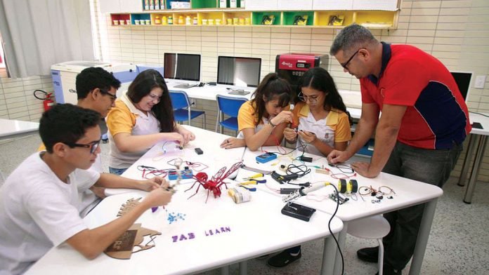9_pl547_educacao1