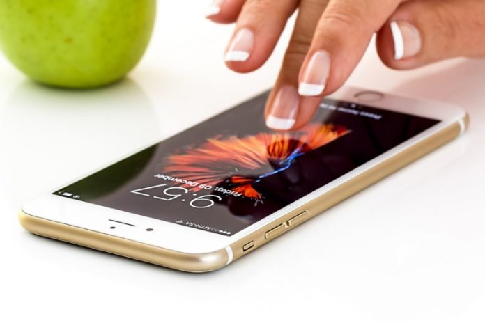 smartphone-1894723_1280