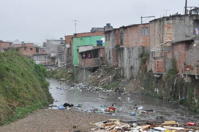 Agua