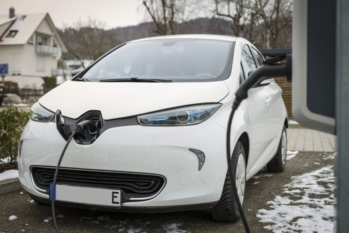 electric-car-3935946_1280